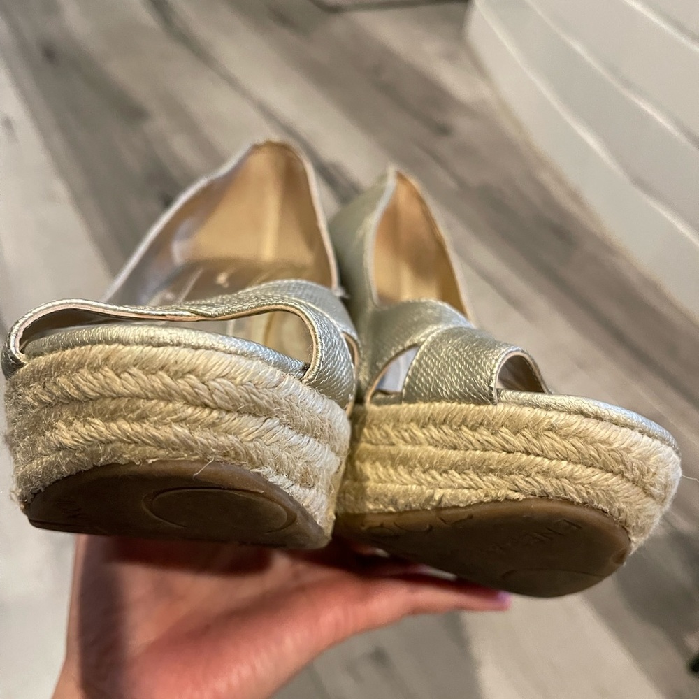 BCBGeneration Wedge - Picture 7 of 9